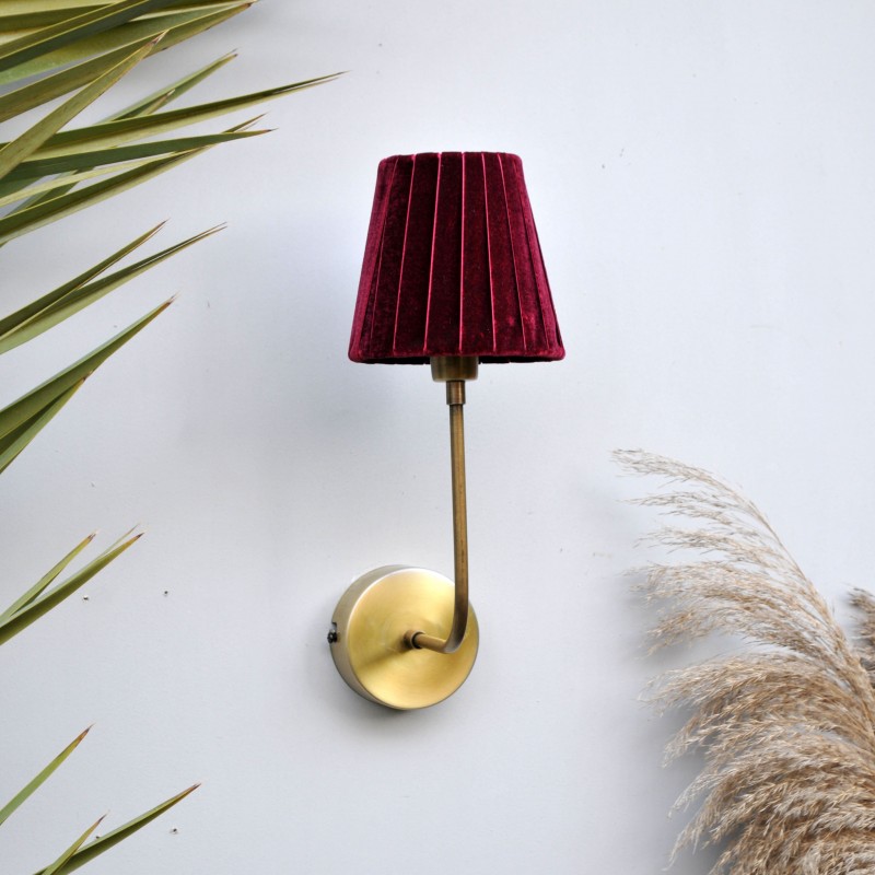 Timeless Glow Vintage Gold Duvar Apliği Kadife Bordo Başlıklı