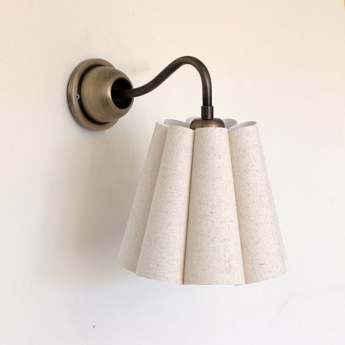 Elara Swing Arm Sconce – Vintage Pirinç Duvar Apliği