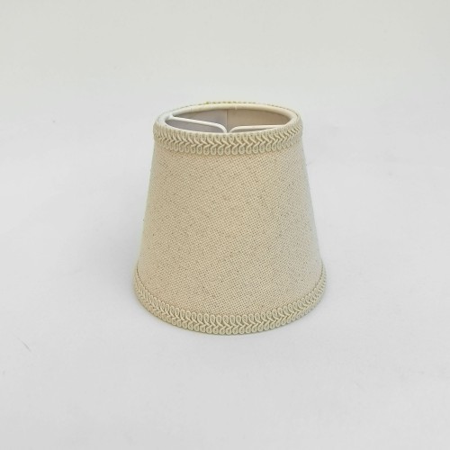 Linea Embellished Koleksiyonu – El Yapımı Sutaşı İşlemeli Aplik Şapkası Buldan Bezi