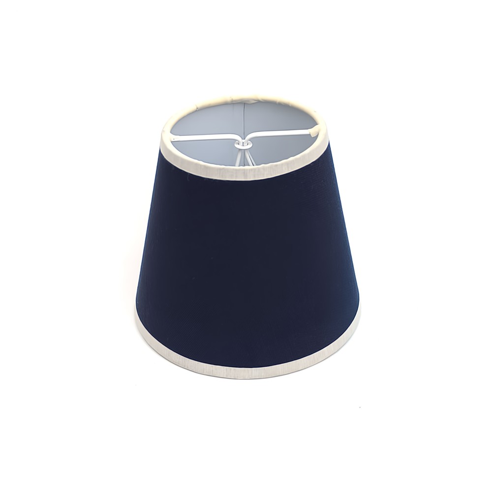 Linea Koleksiyonu – El Yapımı Lacivert Kumaş Beyaz Biyeli Aplik Şapkası, 14 cm