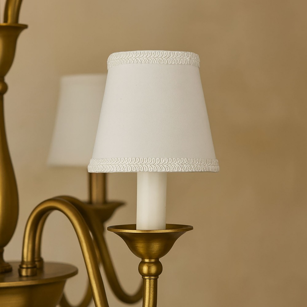 Beyaz sutaşı işlemeli aplik şapkası – Linea Embellished el yapımı kumaş başlık 14 cm alt çap