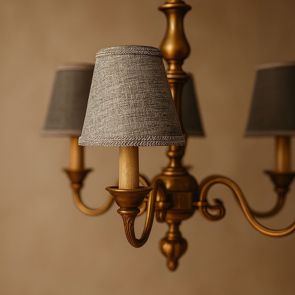 Açık Gri Sutaşı İşlemeli Aplik Şapkası – Linea Embellished Koleksiyonu