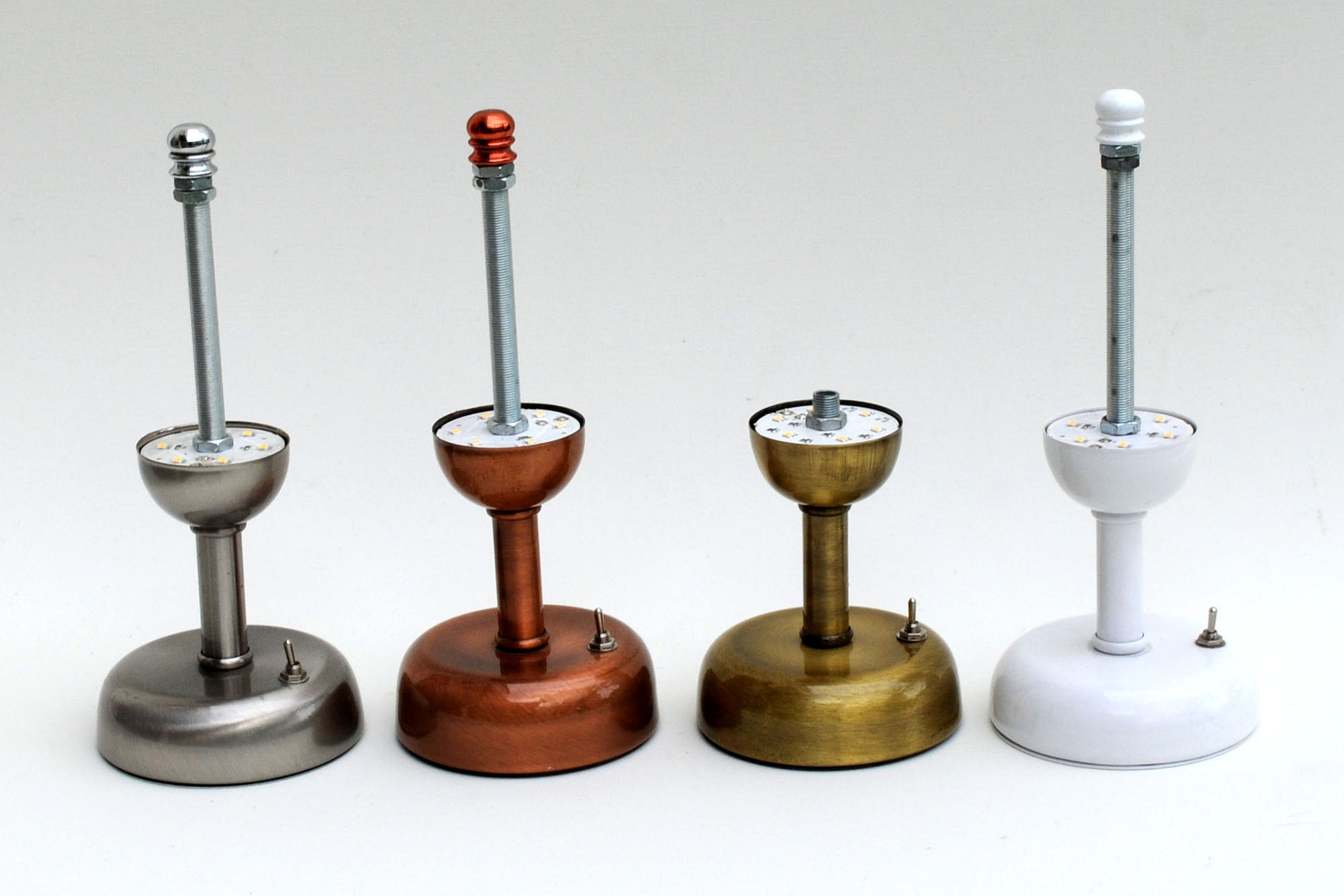 Metal Detaylı Masa Lambası